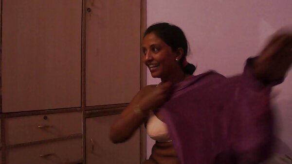 சிஸ்லிங் ஹாட் பொன்னிறமான சமந்தா சின் தன் காதலனின் டிக் ஆழ்த்துகிறது